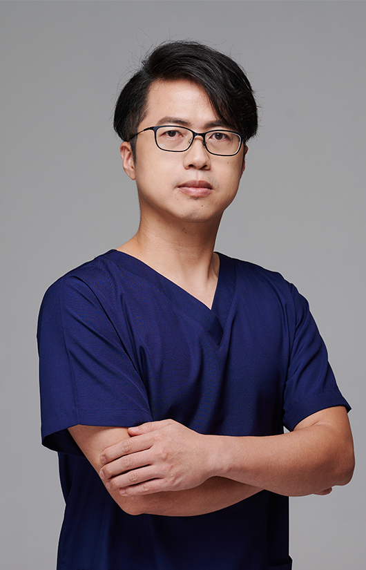 台中抽脂眼袋權威醫師-林仲樵醫師