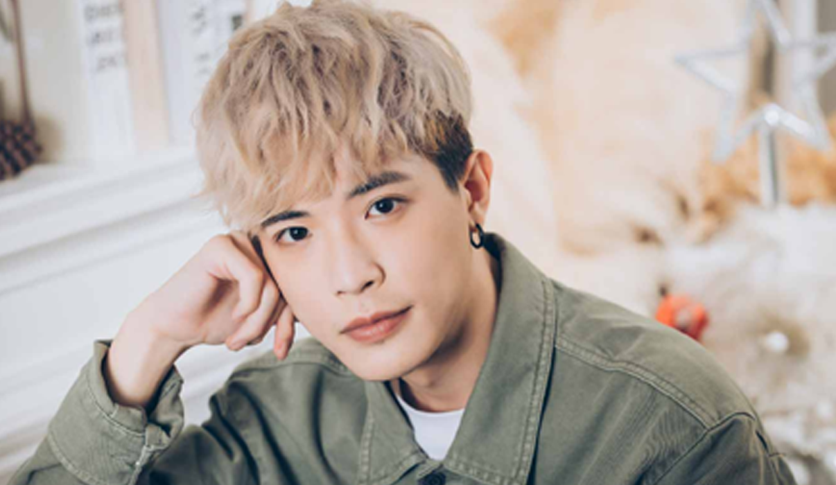 Danny這次要做的手術是下削咀肌下巴,長久以來對自己的側臉下巴曲線很不滿意,所以要做削骨手術改善問題。