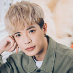 Danny這次要做的手術是下削咀肌下巴,長久以來對自己的側臉下巴曲線很不滿意,所以要做削骨手術改善問題。